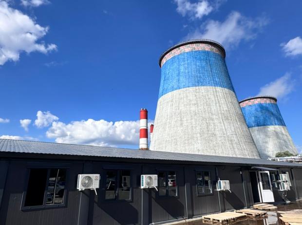 Модульное здание из 36 блок-контейнеров из сэндвич-панелей в Москве