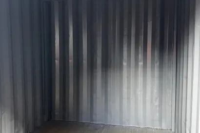 Морской контейнер бу 10 футов внутри