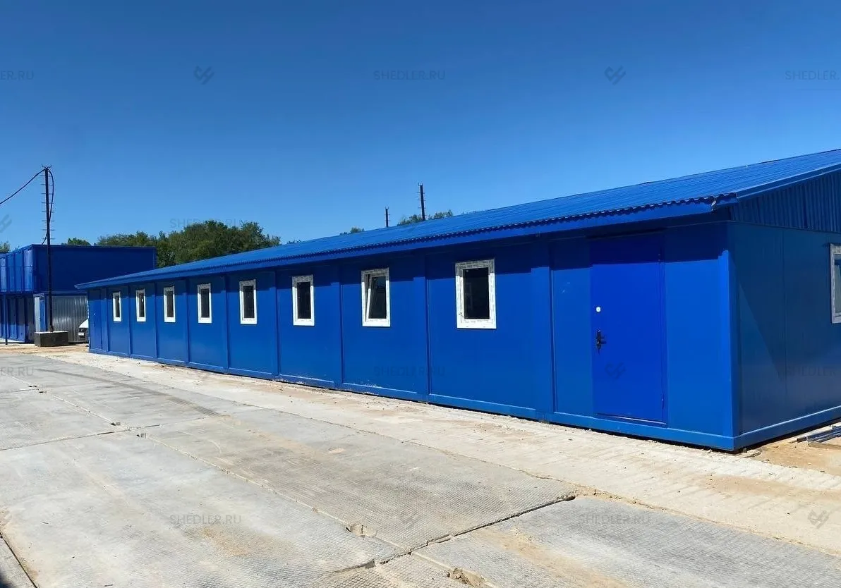 Модульный комплекс из 430 блок контейнеров