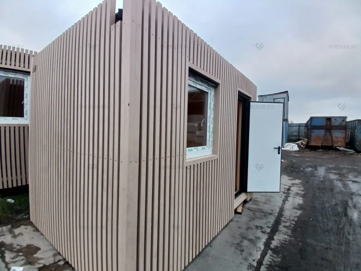 Два блок-контейнера с декоративной отделкой стен