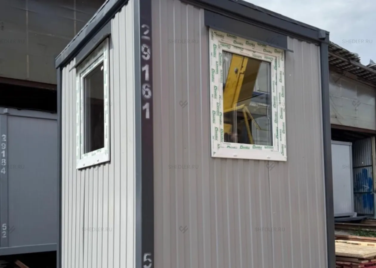 2-метровый пост охраны в Москве