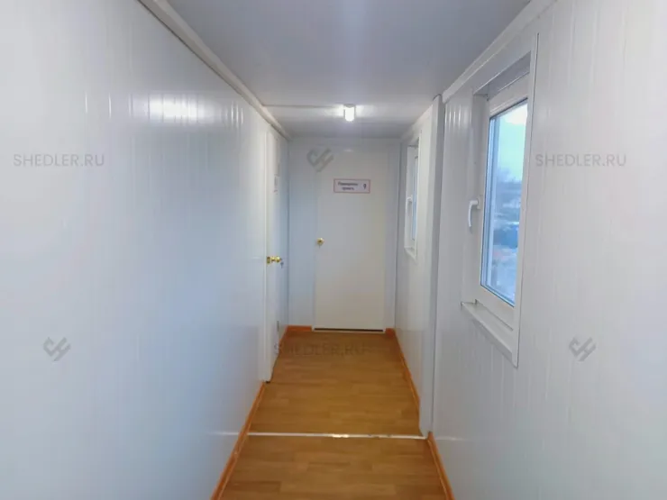 Отделка коридора здания