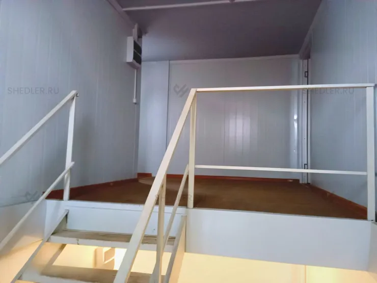 Лестница на 2й этаж 