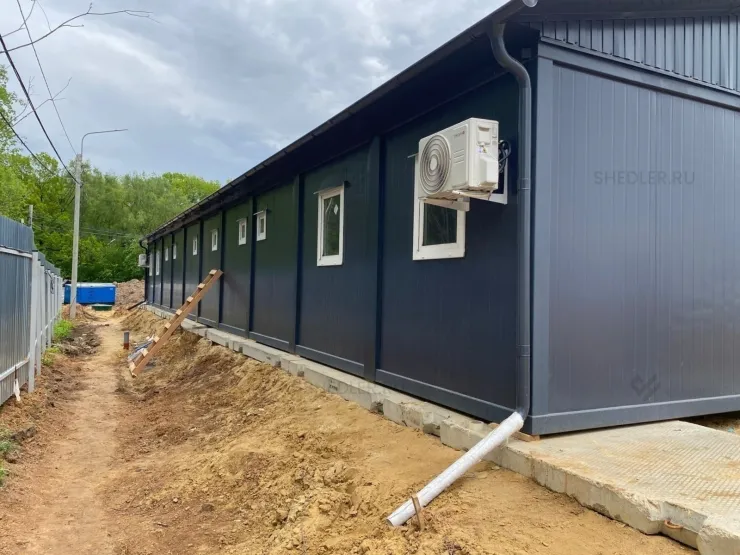 Модульное здание SHEDLER из сэндвич-панелей из 20 контейнеров БКСП-00