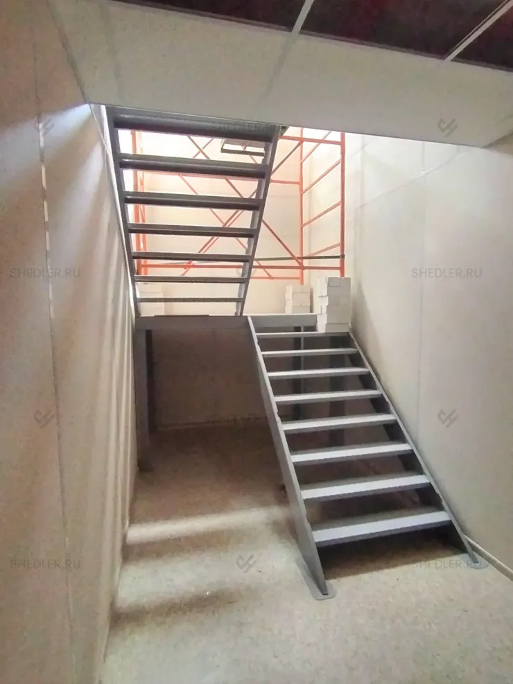 Модульное здание SHEDLER из сэндвич-панелей из 40 блок контейнеров в г. Воронеж внутри