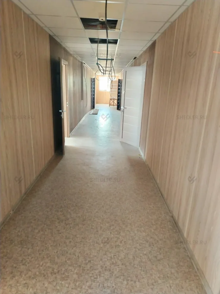 Модульное здание SHEDLER из сэндвич-панелей из 40 блок контейнеров в г. Воронеж коридоры