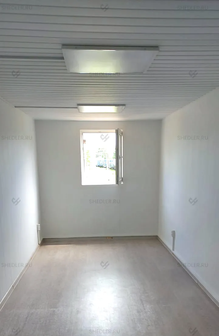 Модульное двухэтажное здание SHEDLER из 26-ти блок-контейнеров на ЖД станции Белый Раст внутри