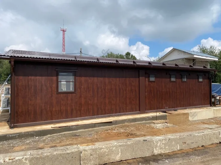 Модульное здание из 10 блок-контейнеров из сэндвич-панелей в Московской области