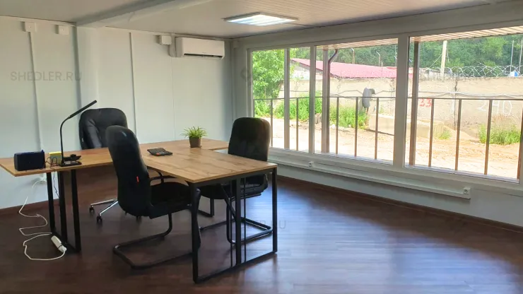 Быстровозводимое модульное здание из 10 блок-контейнеров из сэндвич-панелей в Московской области офис