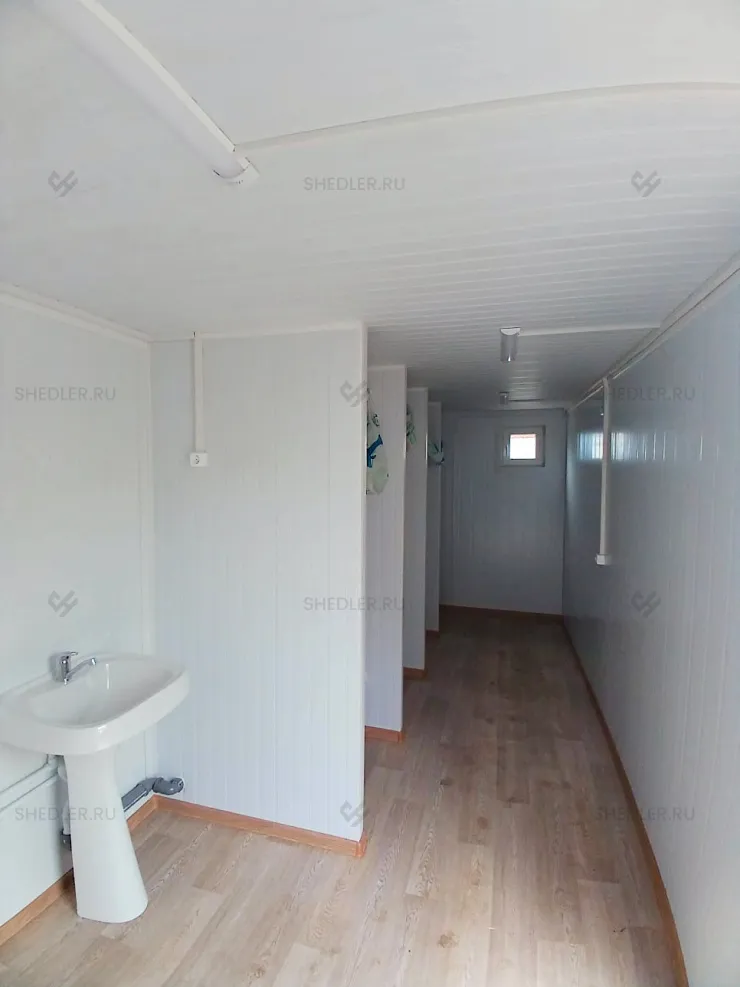 Внутреннее наполнение сантехнического блок-контейнера