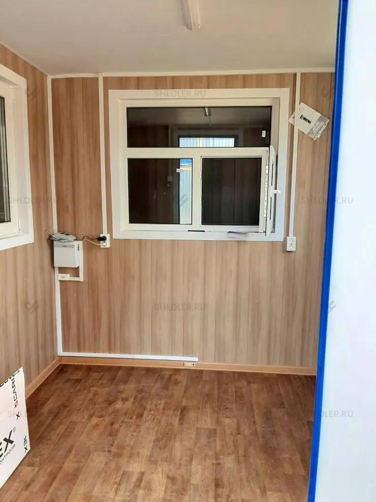 Каркасно-щитовая проходная SHEDLER из 1 блок-контейнера из профнастила внутри