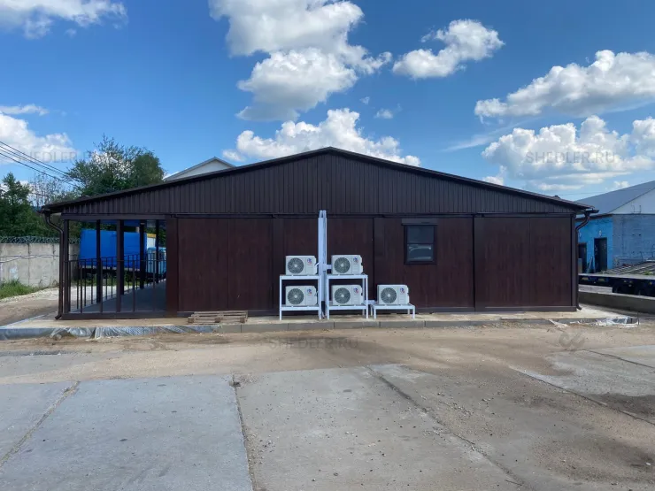 Быстровозводимое модульное здание из 10 блок-контейнеров из сэндвич-панелей в Московской области