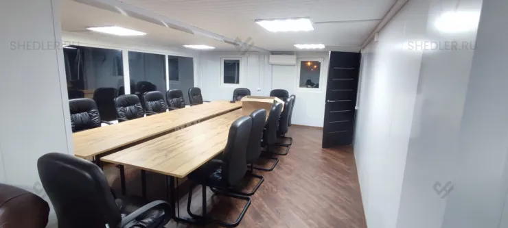 Быстровозводимое модульное здание из 10 блок-контейнеров из сэндвич-панелей в Московской области Сергиев Посад кабинет