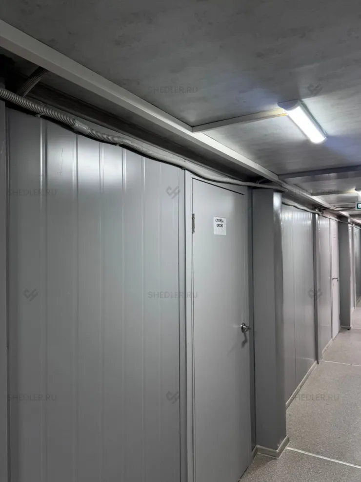 Модульное здание Шедлер из 36 блок-контейнеров из сэндвич-панелей в Москве