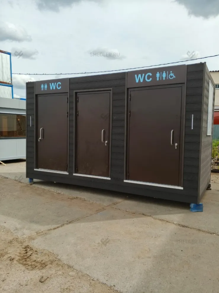 Прочный автономный модульный туалет на 2 кабинки в Москве