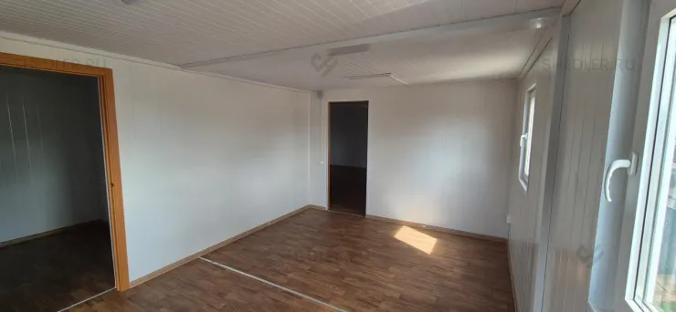 Удобное модульное здание из 8-и блок-контейнеров в Москве