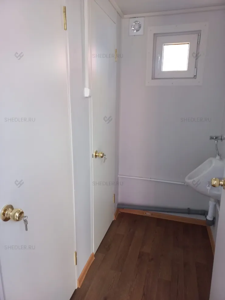 Эргономичный сантехнический блок-контейнер на основе БК-04 ПВХ в Московской области