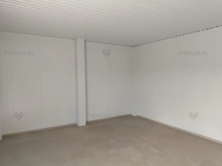 Модульное здание из 12 блок-контейнеров в деревне Пятница, Московская область внутри