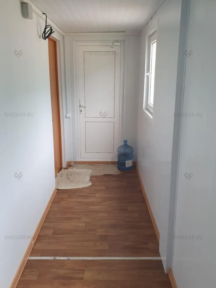 Модульное двухэтажное здание Шедлер из 10 блок-контейнеров