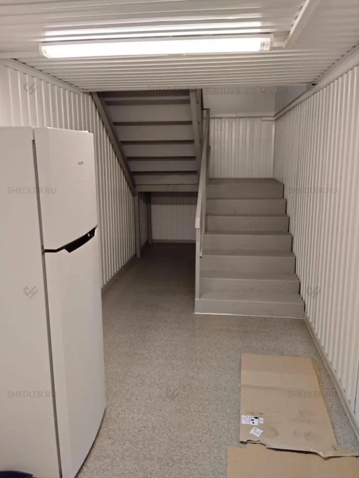 Лестничная клетка в модульном здании