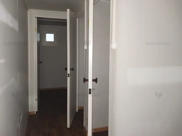 Проходная из блок-контейнера из СП внутри