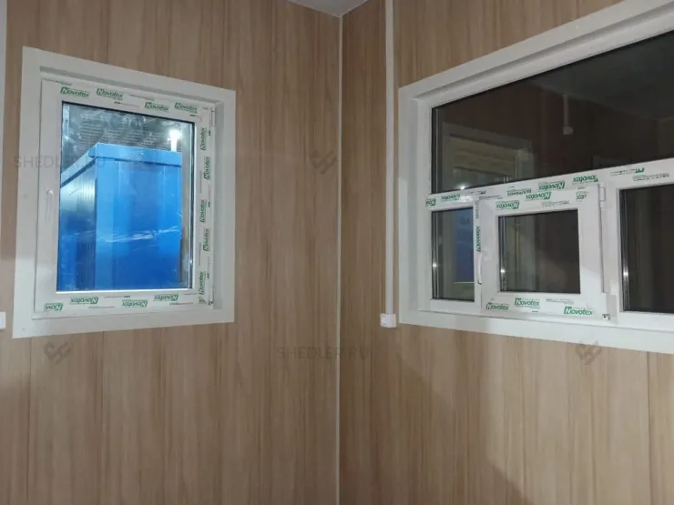 Остекление в блок-контейнере